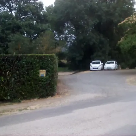 Au Bas Chalonge Le Four A Pain Holiday home