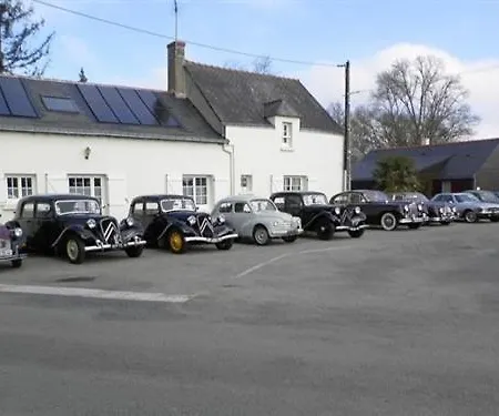 Au Bas Chalonge Le Four A Pain בית נופש *