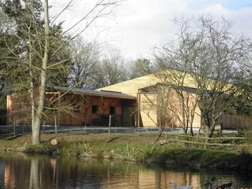 Au Bas Chalonge Gite Le Four A Pain *